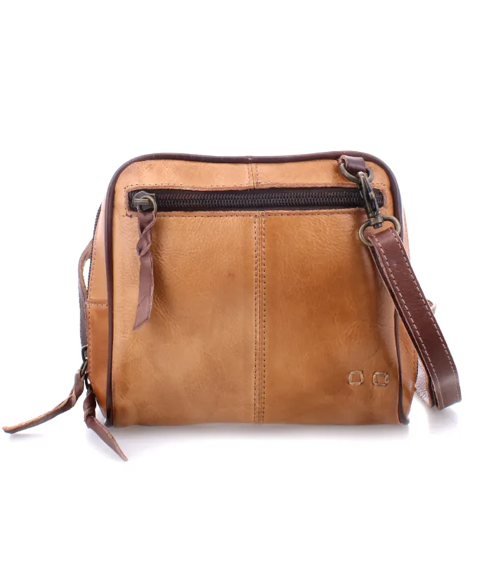 Capture Crossbody A450262