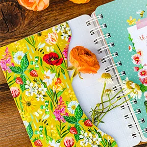 Katie Daisy 2025 Weekly Planner Calendar: Find Me in the Flowers