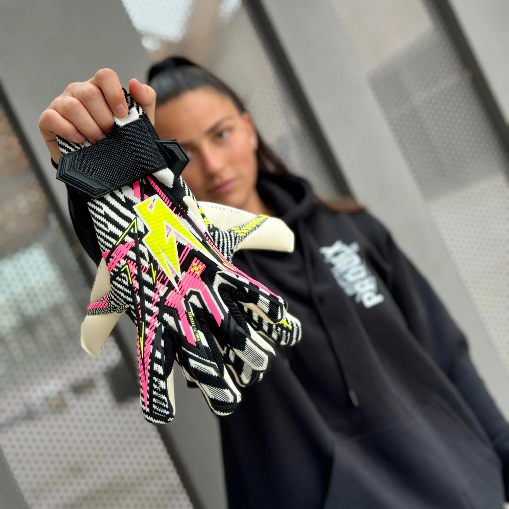 Zero Degrees Dazzle - Jnr Goalkeeping Gloves